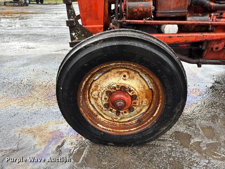 image for item EV3222 Ford tractor