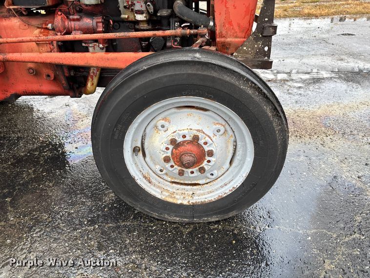 image for item EV3222 Ford tractor