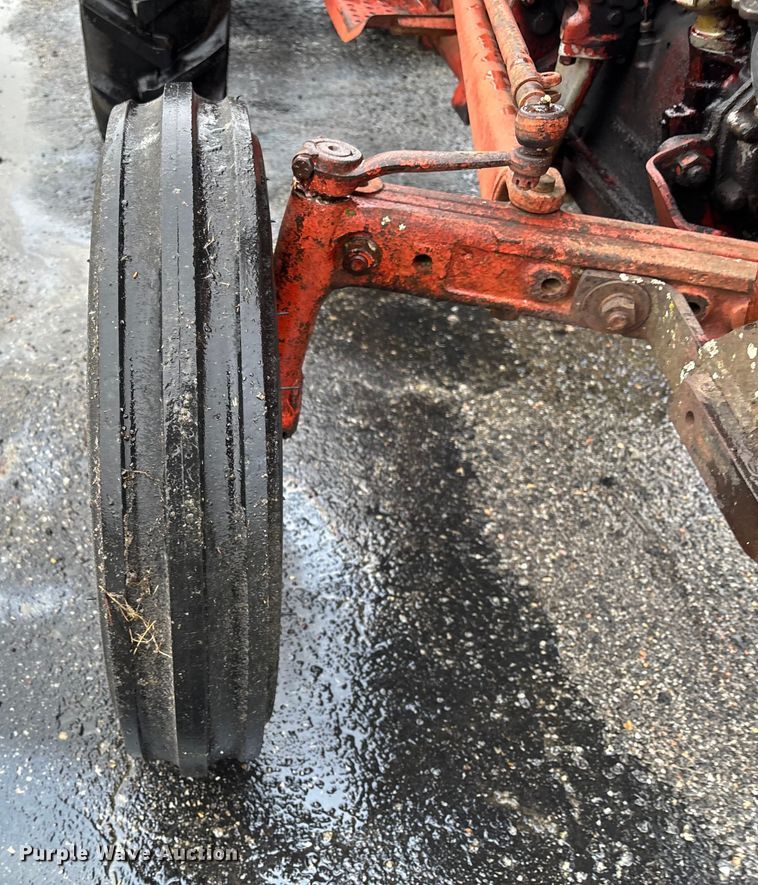 image for item EV3222 Ford tractor