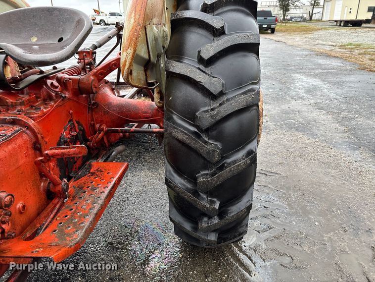 image for item EV3222 Ford tractor