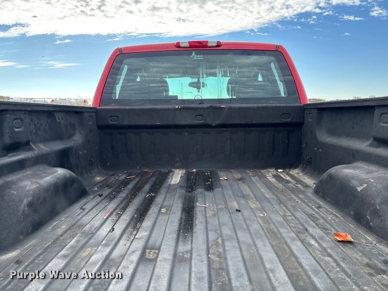 image for item EV3230 2011 Chevrolet Silverado 1500 Ext. Cab pickup truck