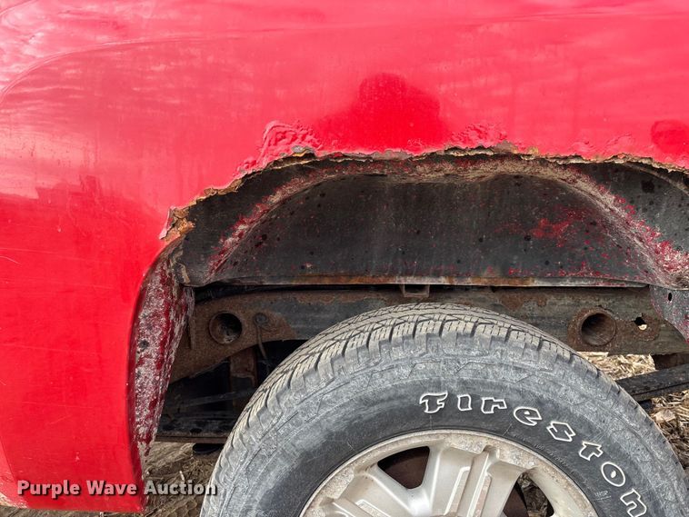 image for item EV3230 2011 Chevrolet Silverado 1500 Ext. Cab pickup truck