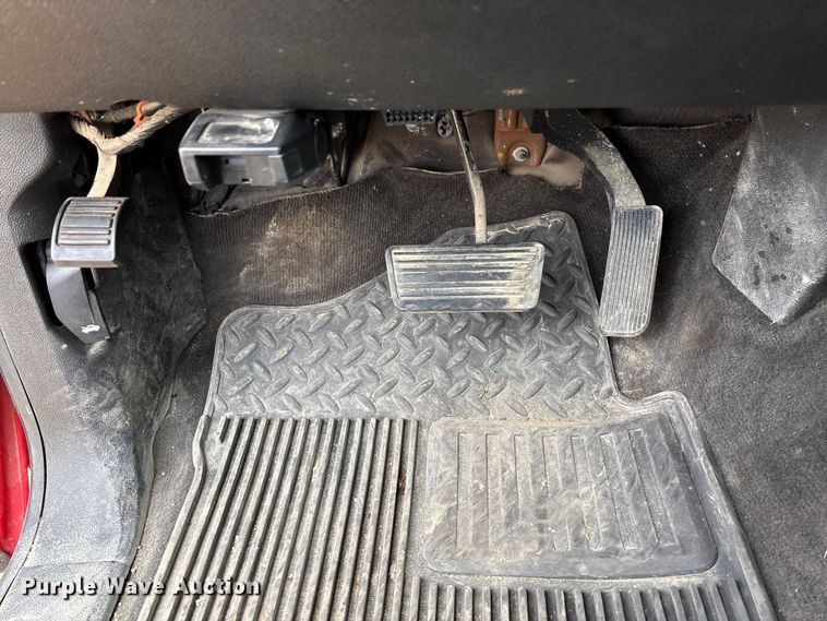 image for item EV3230 2011 Chevrolet Silverado 1500 Ext. Cab pickup truck