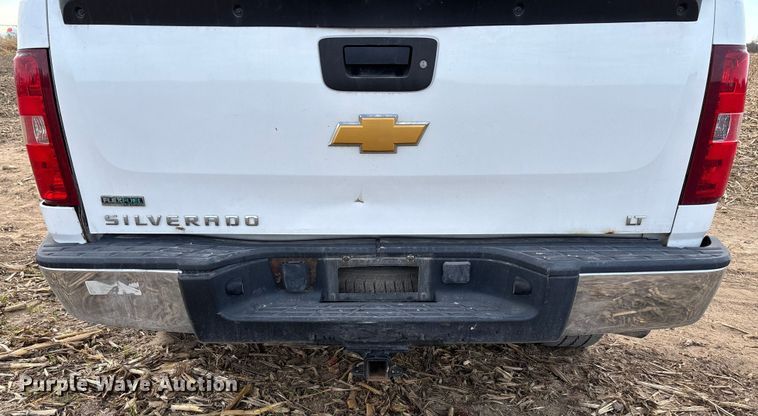 image for item EV3231 2011 Chevrolet Silverado 1500 LT Ext. Cab pickup truck