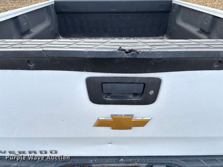 image for item EV3231 2011 Chevrolet Silverado 1500 LT Ext. Cab pickup truck