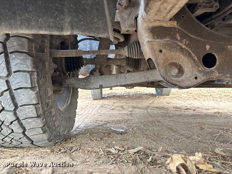 image for item EV3231 2011 Chevrolet Silverado 1500 LT Ext. Cab pickup truck