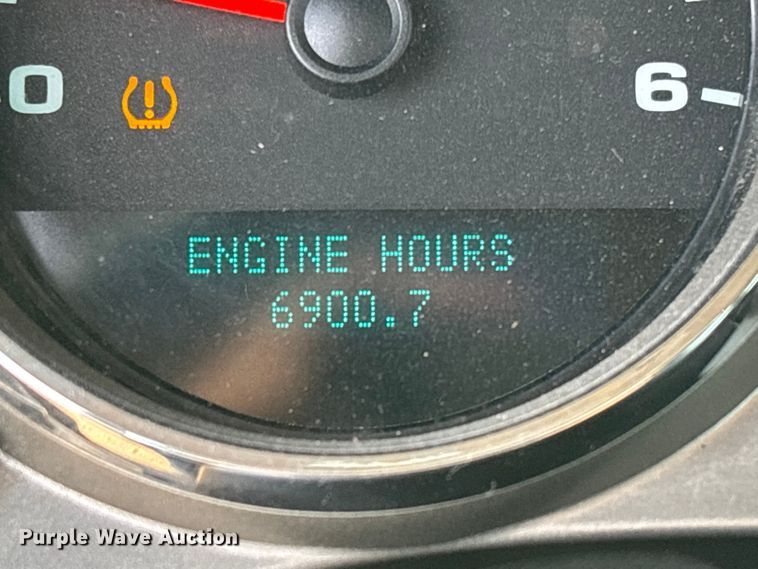 image for item EV3231 2011 Chevrolet Silverado 1500 LT Ext. Cab pickup truck