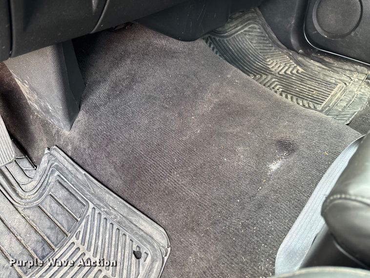 image for item EV3231 2011 Chevrolet Silverado 1500 LT Ext. Cab pickup truck