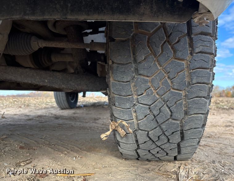 image for item EV3231 2011 Chevrolet Silverado 1500 LT Ext. Cab pickup truck