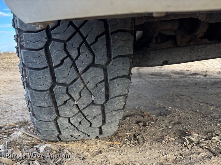 image for item EV3231 2011 Chevrolet Silverado 1500 LT Ext. Cab pickup truck