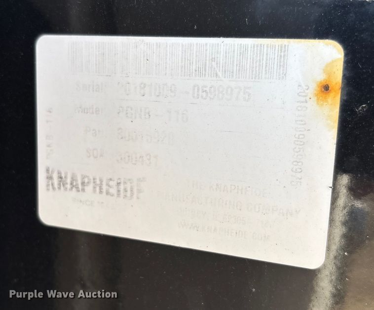 image for item EV3232 2007 Chevrolet Silverado 3500 flatbed pickup truck