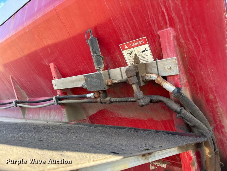 image for item EV3233 Miller Atlas 3654 spreader