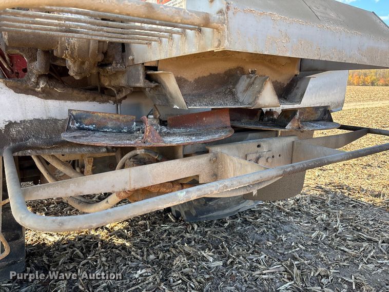 image for item EV3233 Miller Atlas 3654 spreader