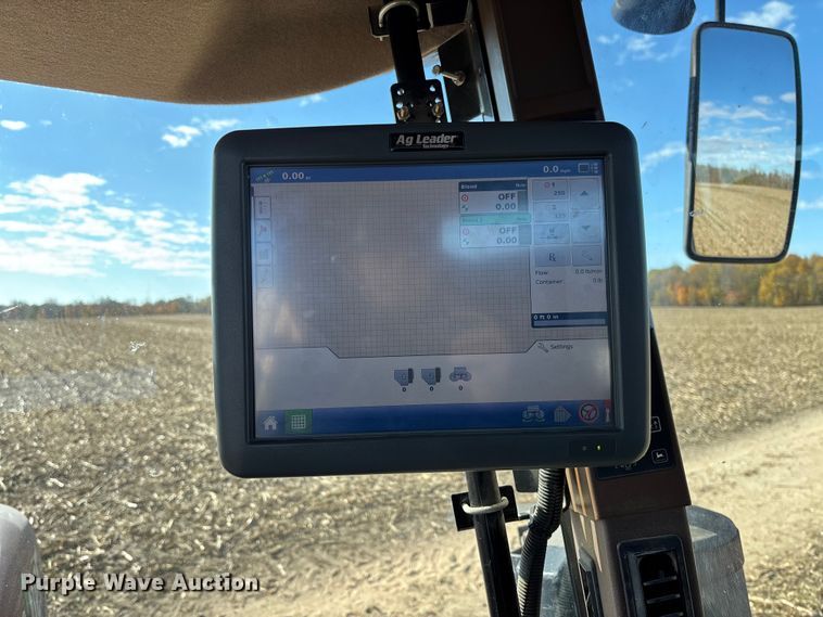 image for item EV3233 Miller Atlas 3654 spreader