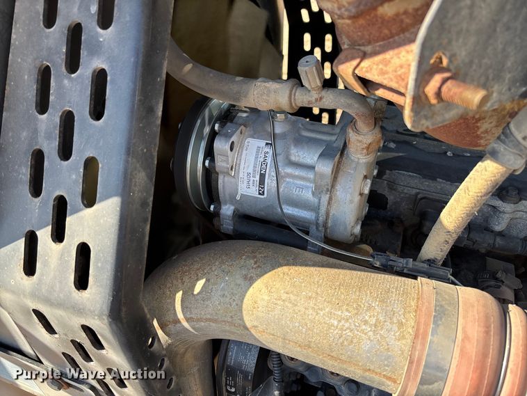 image for item EV3233 Miller Atlas 3654 spreader