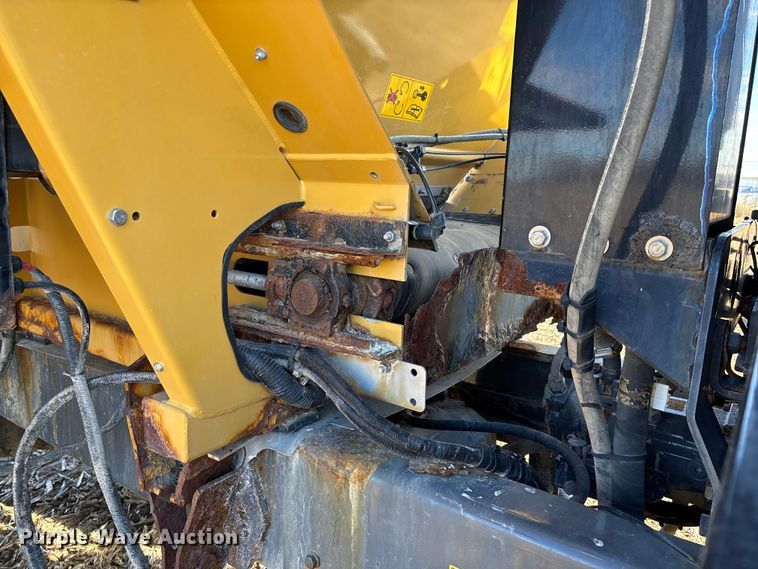 image for item EV3234 2018 TerraGator TG8400B spreader