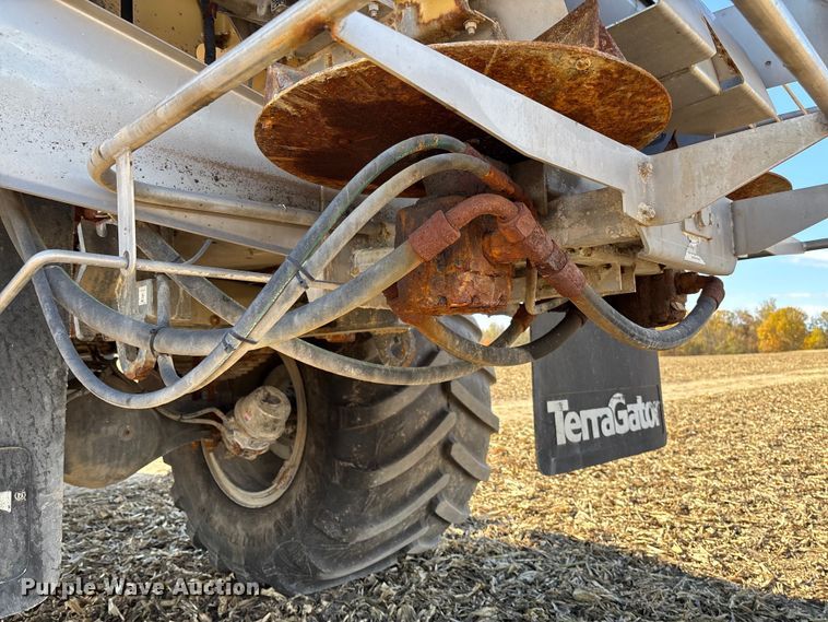image for item EV3234 2018 TerraGator TG8400B spreader
