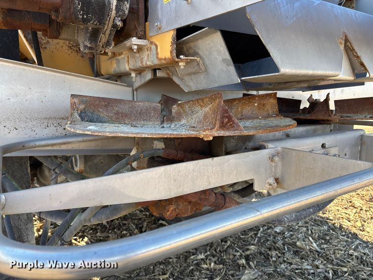 image for item EV3234 2018 TerraGator TG8400B spreader