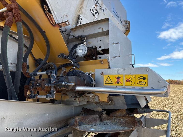 image for item EV3234 2018 TerraGator TG8400B spreader