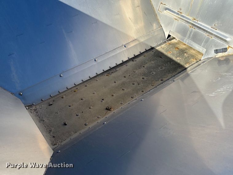 image for item EV3234 2018 TerraGator TG8400B spreader