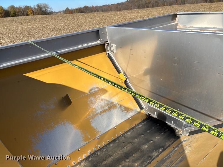 image for item EV3234 2018 TerraGator TG8400B spreader