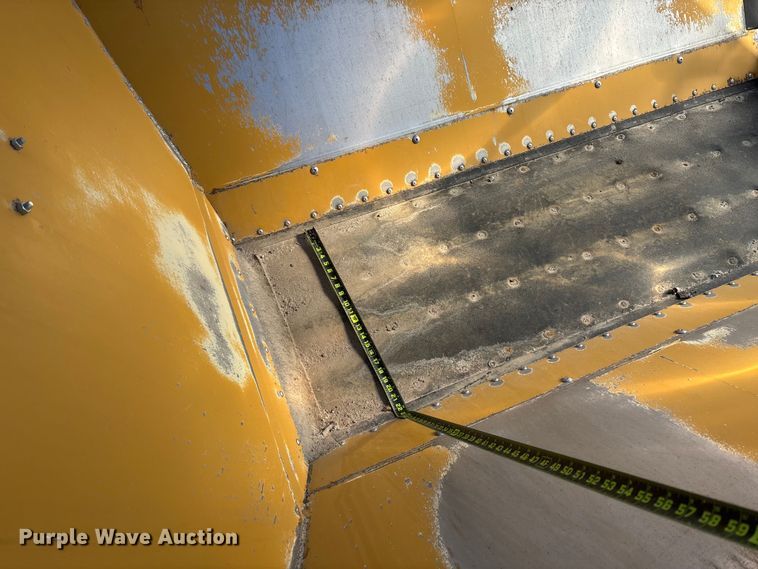 image for item EV3234 2018 TerraGator TG8400B spreader