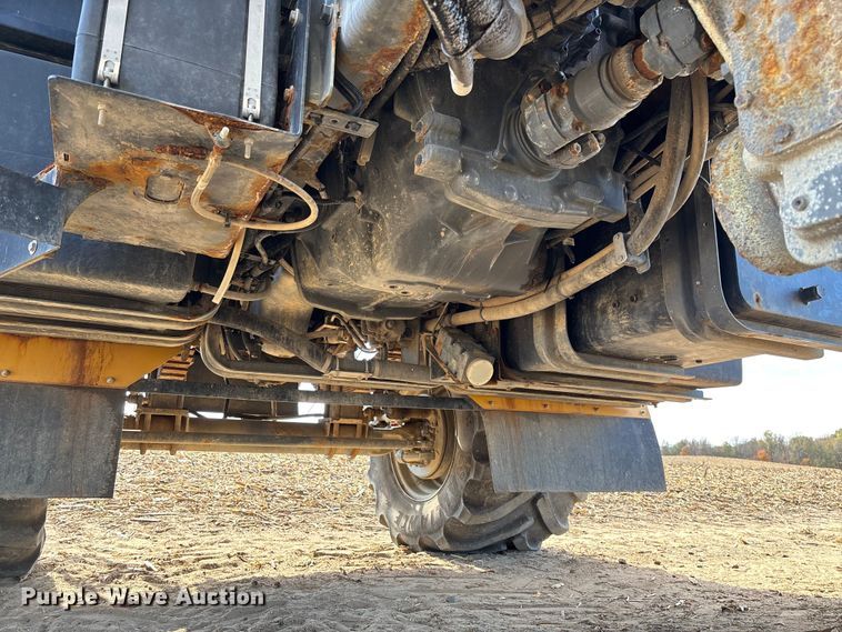 image for item EV3234 2018 TerraGator TG8400B spreader