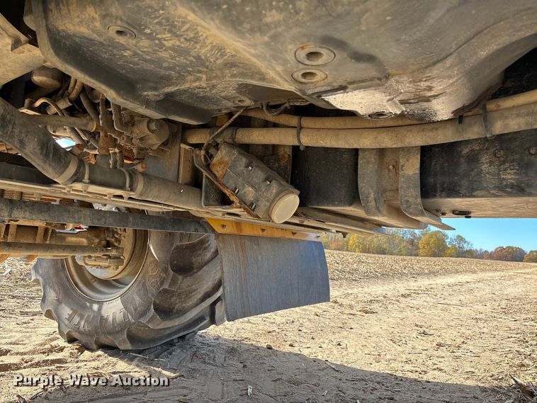 image for item EV3234 2018 TerraGator TG8400B spreader