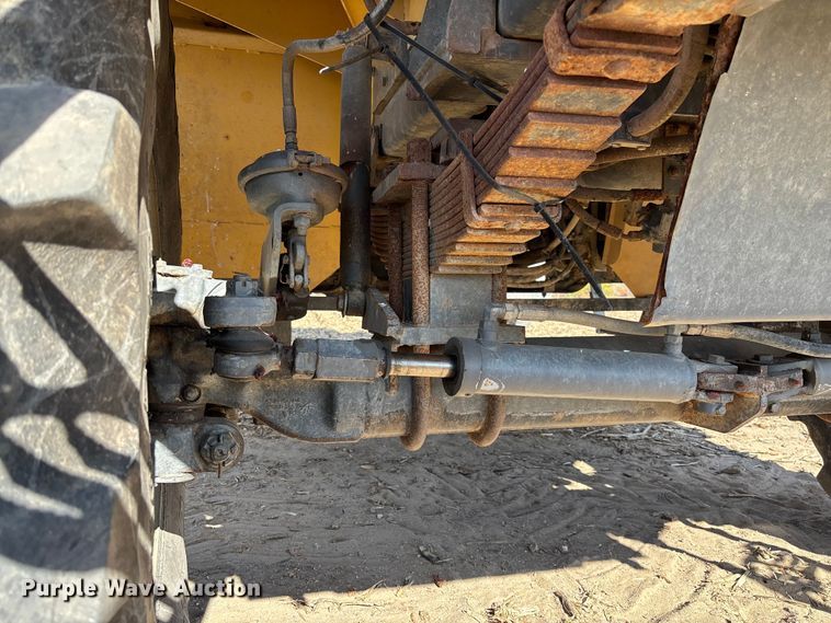 image for item EV3234 2018 TerraGator TG8400B spreader