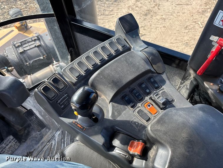 image for item EV3234 2018 TerraGator TG8400B spreader