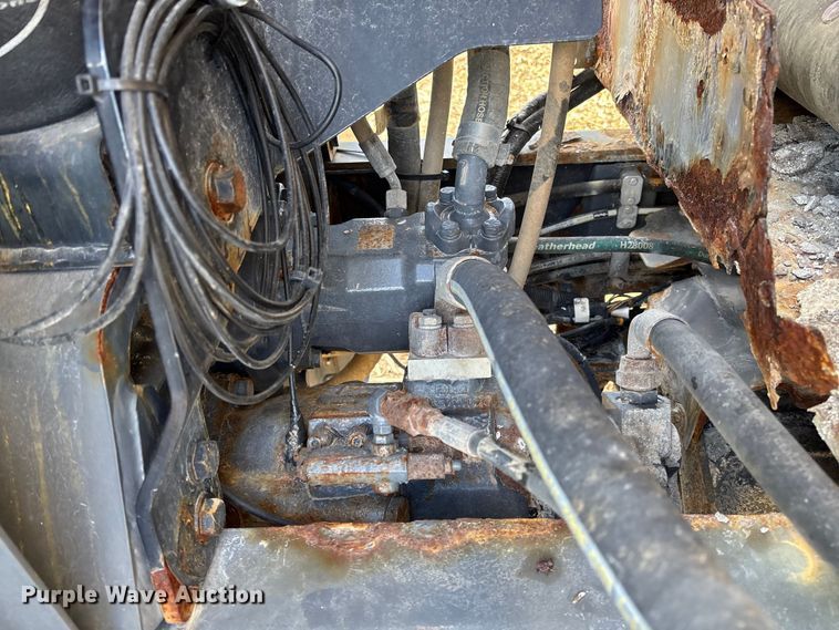 image for item EV3234 2018 TerraGator TG8400B spreader