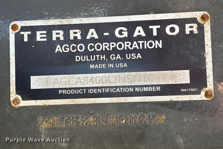 image for item EV3234 2018 TerraGator TG8400B spreader