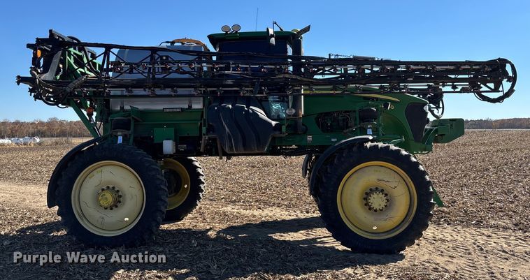 image for item EV3237 2013 John Deere 4830 sprayer