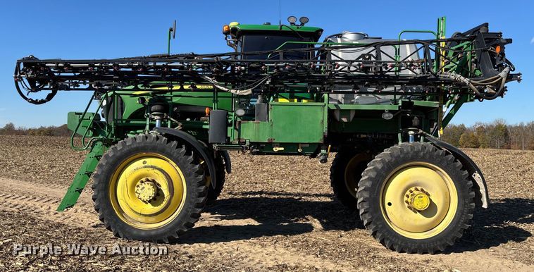 image for item EV3237 2013 John Deere 4830 sprayer