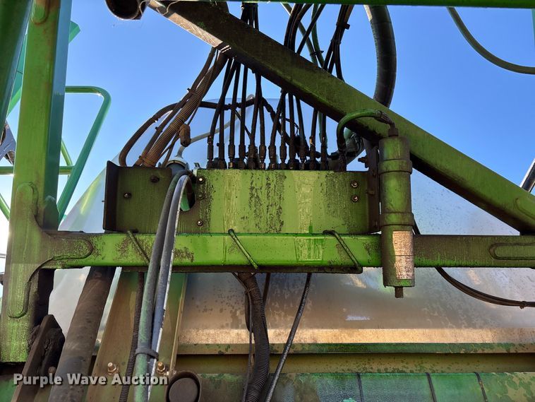 image for item EV3237 2013 John Deere 4830 sprayer