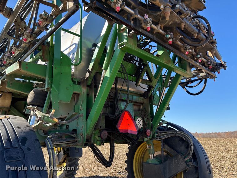 image for item EV3237 2013 John Deere 4830 sprayer