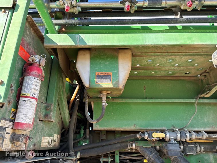 image for item EV3237 2013 John Deere 4830 sprayer