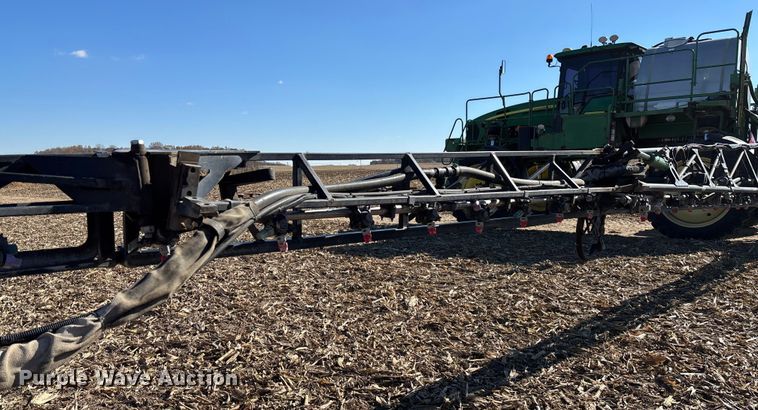 image for item EV3237 2013 John Deere 4830 sprayer