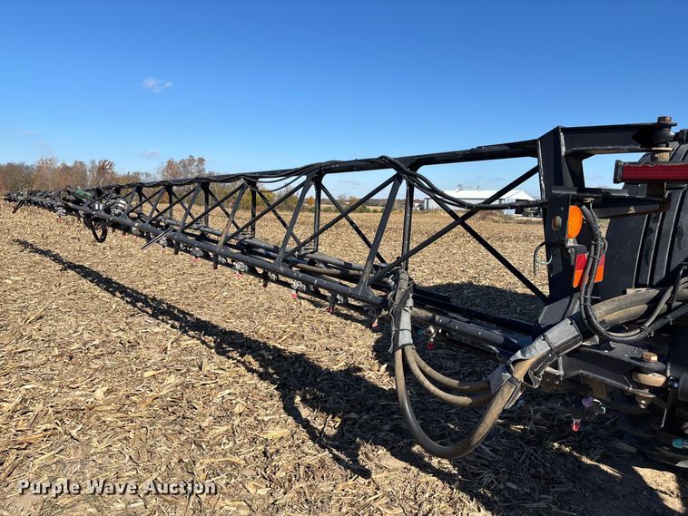 image for item EV3237 2013 John Deere 4830 sprayer