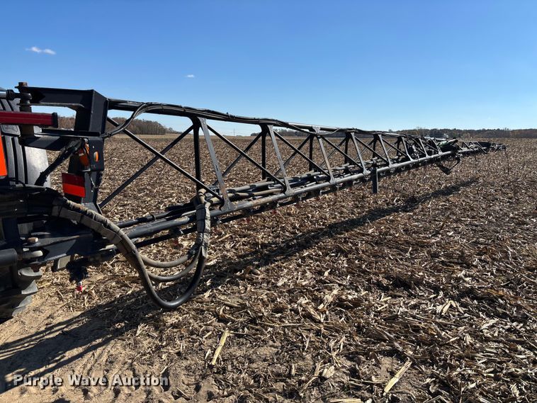 image for item EV3237 2013 John Deere 4830 sprayer