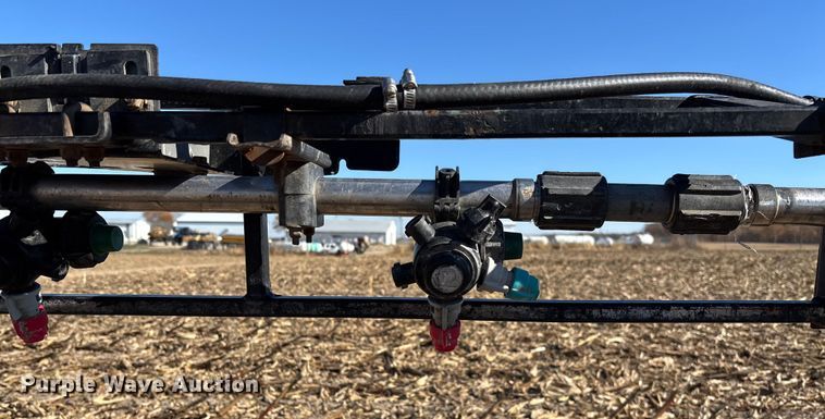 image for item EV3237 2013 John Deere 4830 sprayer