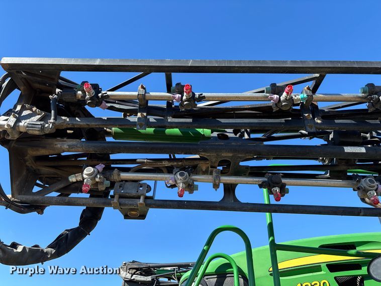 image for item EV3237 2013 John Deere 4830 sprayer