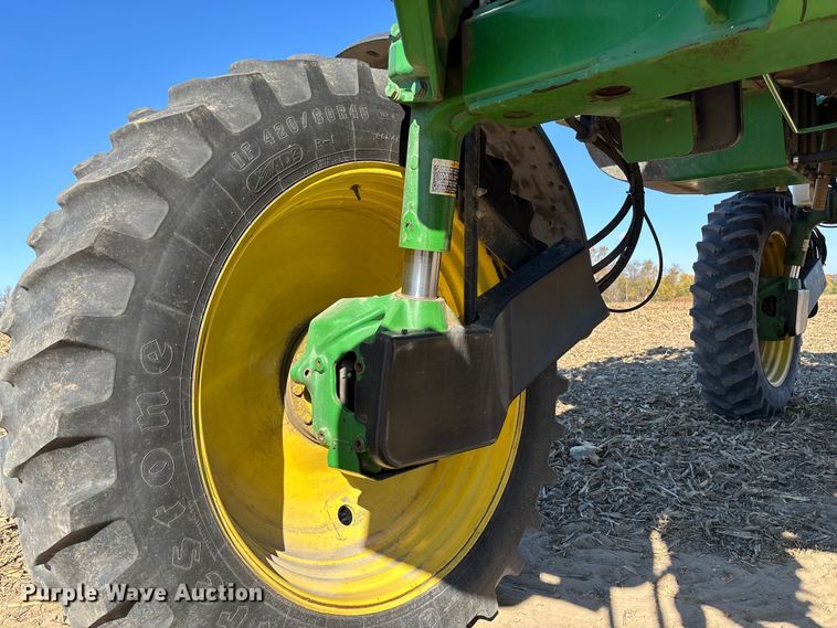 image for item EV3237 2013 John Deere 4830 sprayer