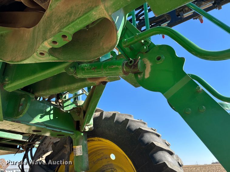 image for item EV3237 2013 John Deere 4830 sprayer