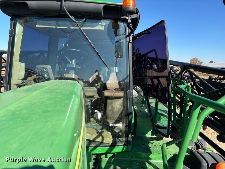 image for item EV3237 2013 John Deere 4830 sprayer