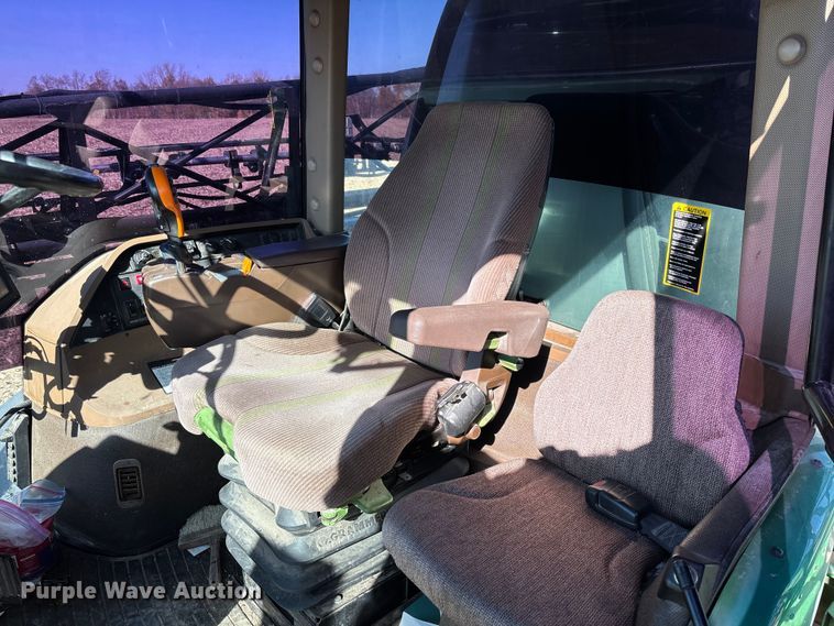 image for item EV3237 2013 John Deere 4830 sprayer