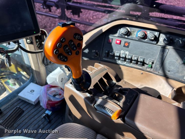 image for item EV3237 2013 John Deere 4830 sprayer