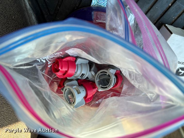 image for item EV3237 2013 John Deere 4830 sprayer