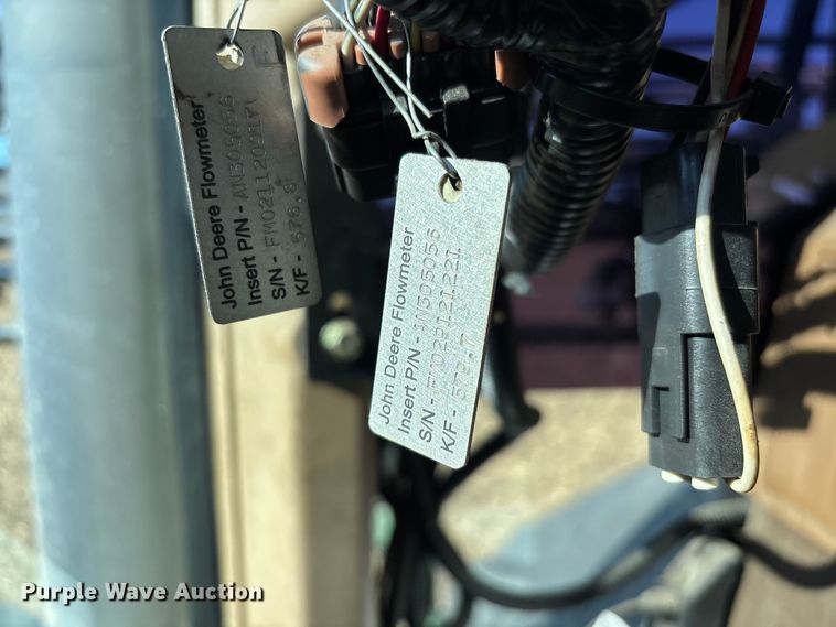 image for item EV3237 2013 John Deere 4830 sprayer