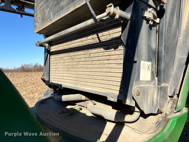 image for item EV3237 2013 John Deere 4830 sprayer